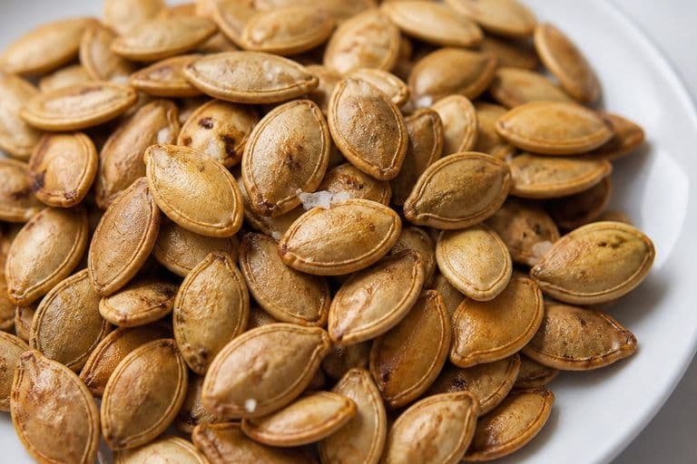 Roasted pumpkin seeds